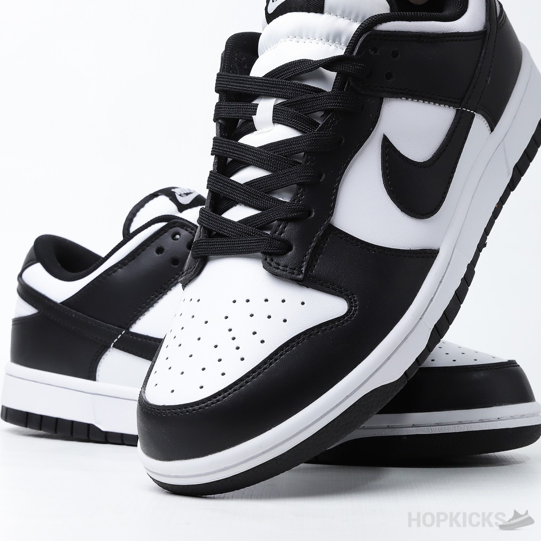nike dunk black and white panda